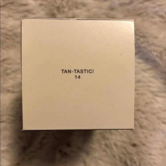 Marc Jacobs Glow Away Coconut Body Stick - Picture 4 of 8